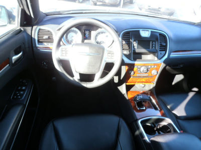 2012 Chrysler 300  Limited