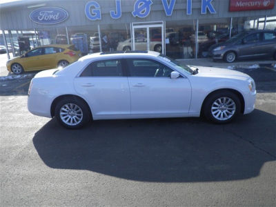 2013 Chrysler 300 Base