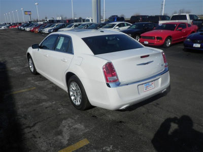 2013 Chrysler 300 Base