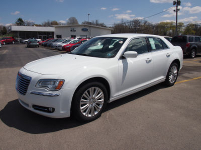 2013 Chrysler 300  Base