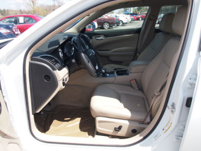 2013 Chrysler 300 Base