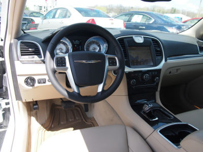 2013 Chrysler 300 Base