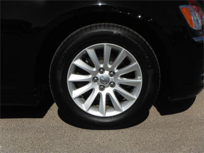 2013 Chrysler 300  Base