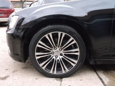 2012 Chrysler 300  S V8