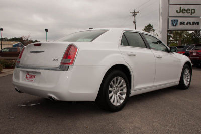 2013 Chrysler 300 Base