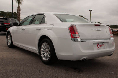 2013 Chrysler 300 Base