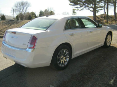 2012 Chrysler 300  Limited