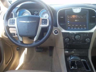 2012 Chrysler 300 Limited