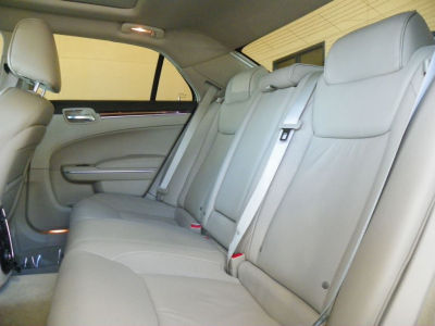 2011 Chrysler 300  Limited