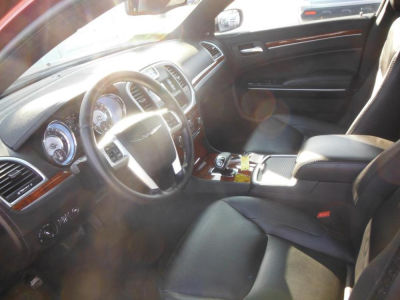 2012 Chrysler 300 Limited