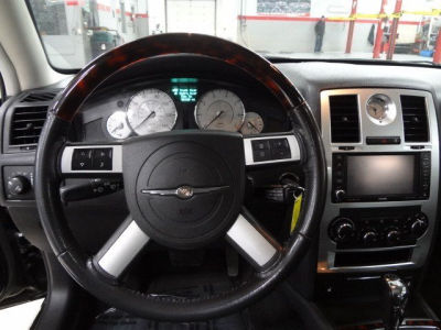 2010 Chrysler 300  Limited