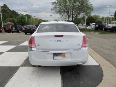 2013 Chrysler 300 Base