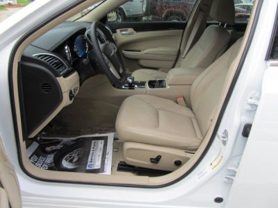 2013 Chrysler 300 Base