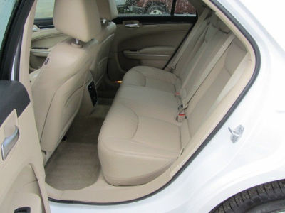2013 Chrysler 300 Base