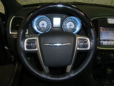 2011 Chrysler 300 300C