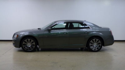 2012 Chrysler 300 S V6