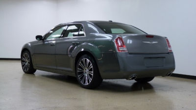 2012 Chrysler 300 S V6