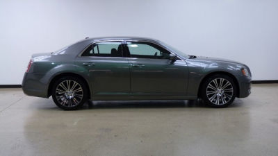 2012 Chrysler 300 S V6
