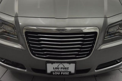 2012 Chrysler 300 S V6