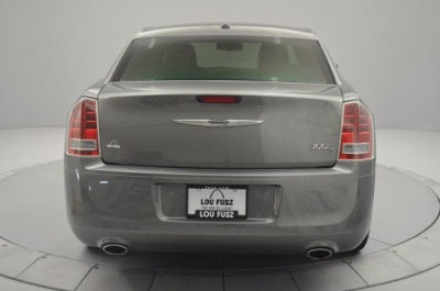 2012 Chrysler 300 S V6