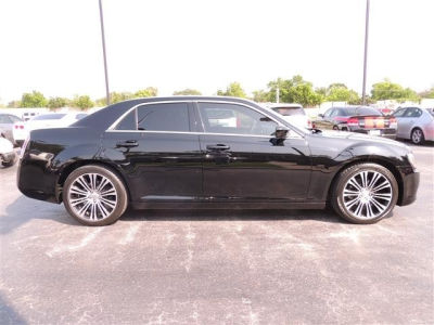 2012 Chrysler 300  S V6
