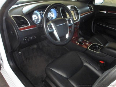 2012 Chrysler 300  Limited