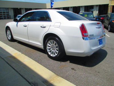2013 Chrysler 300 Base