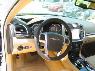 2013 Chrysler 300 Base