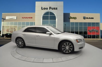 2012 Chrysler 300  S V6