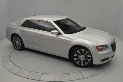 2012 Chrysler 300 S V6