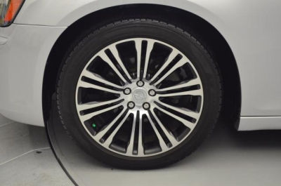2012 Chrysler 300 S V6