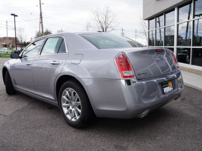 2011 Chrysler 300  Limited