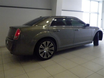 2012 Chrysler 300  S V6
