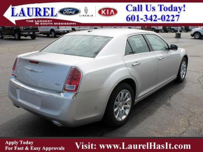 2012 Chrysler 300 Limited