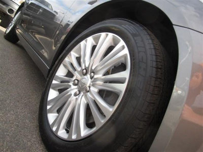 2012 Chrysler 300 Limited