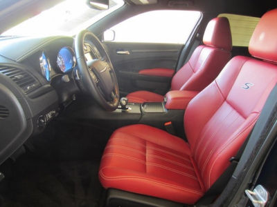 2012 Chrysler 300 S V6
