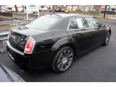 2012 Chrysler 300  S V6