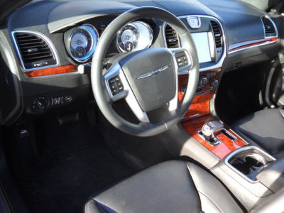 2012 Chrysler 300 Limited