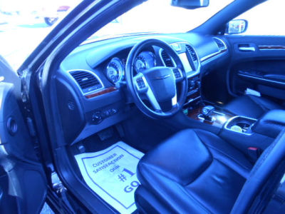 2012 Chrysler 300 Limited