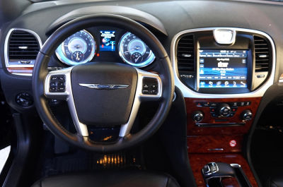 2012 Chrysler 300 Limited