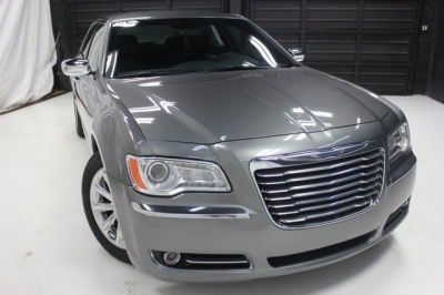 2012 Chrysler 300 Limited