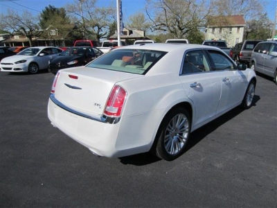 2011 Chrysler 300 300C