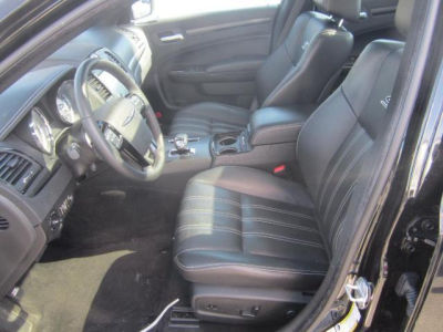 2012 Chrysler 300 S V6