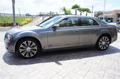 2012 Chrysler 300 S V6