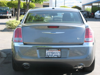 2011 Chrysler 300 Limited