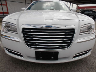 2013 Chrysler 300 Base