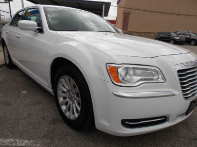 2013 Chrysler 300 Base