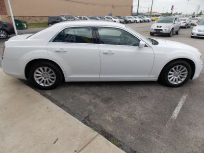 2013 Chrysler 300 Base