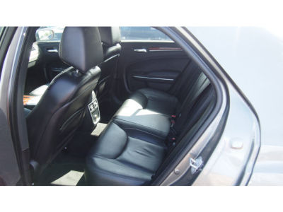 2012 Chrysler 300 Limited