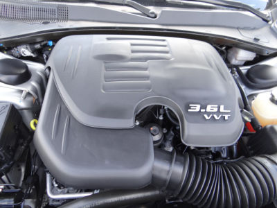 2012 Chrysler 300  S V6